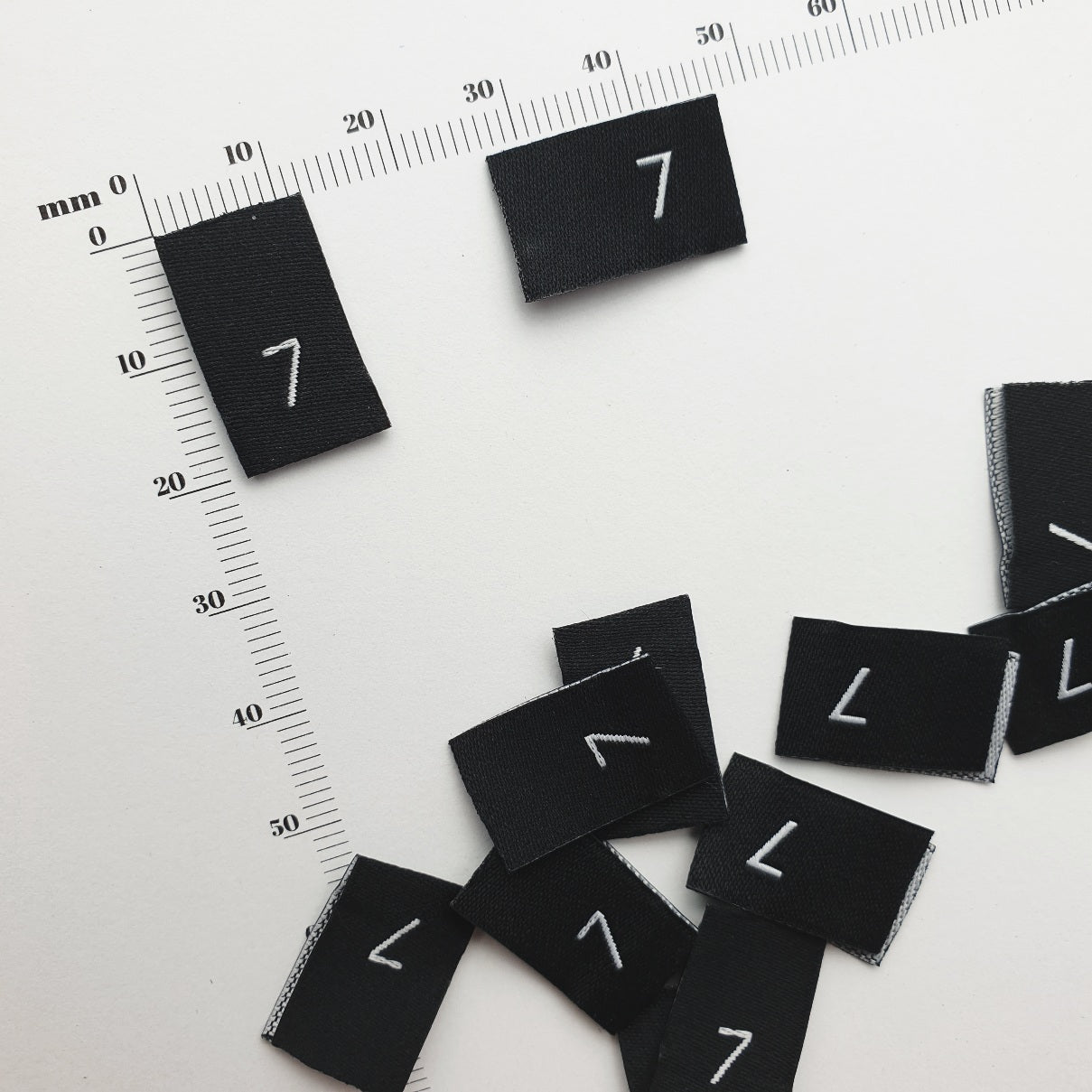 SIZE PIPS - WOVEN LABELS